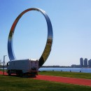 重器助力“榮馬”，呈現(xiàn)中國最高顏值馬拉松賽道。